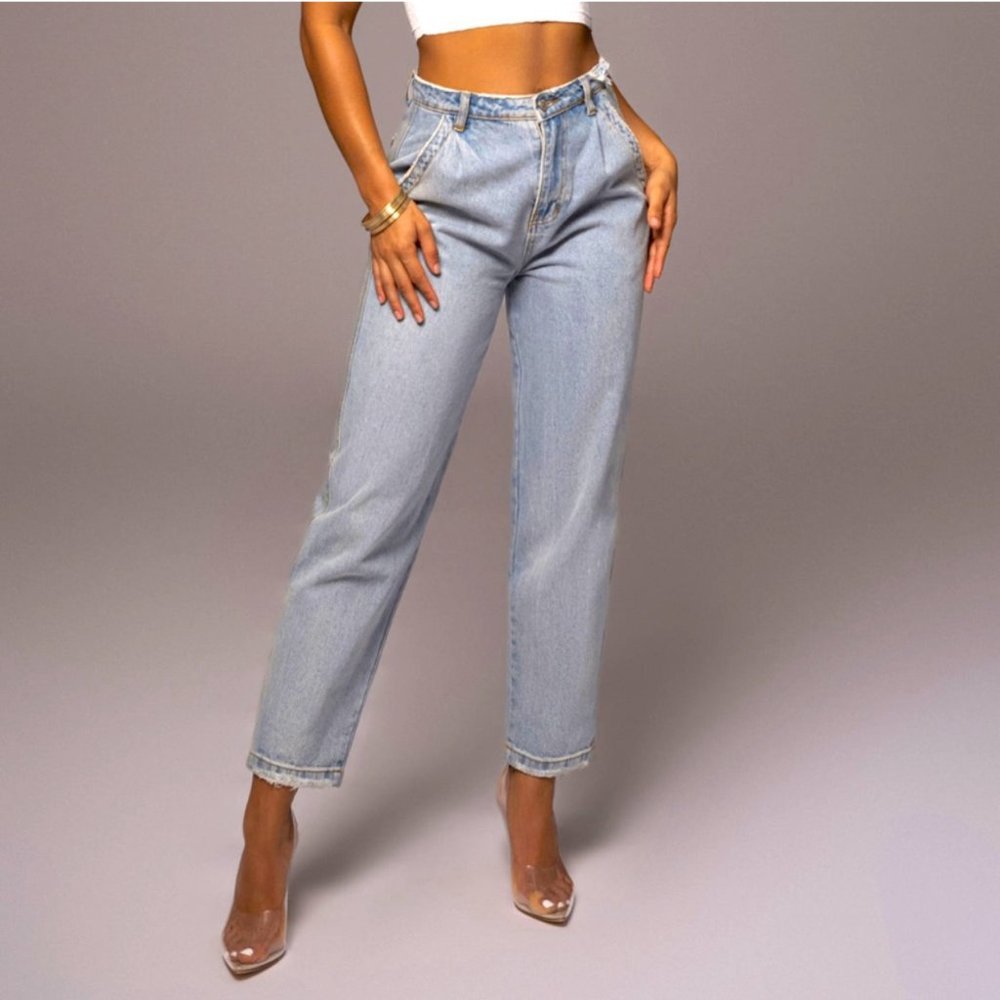 JLUXLABEL Light Washed Relaxed Jeans